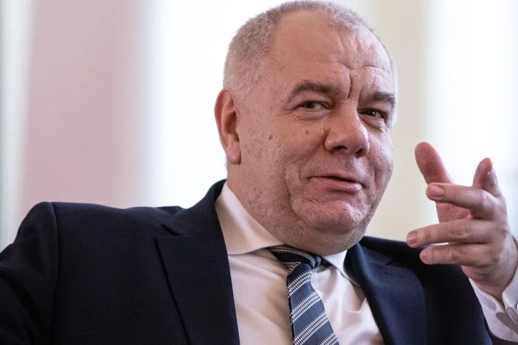 Minister Jacek Sasin wydał na wybory 70 mln złotych