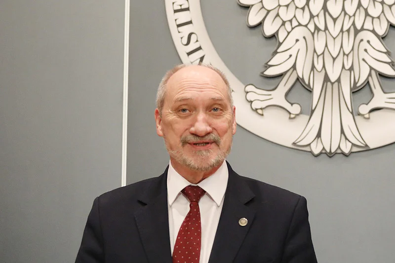 Antoni Macierewicz zorganizował konferencję, na której pochwalił się udaną akcją afgańskich żołnierzy wyszkolonych przez Polaków z SOAT-50.