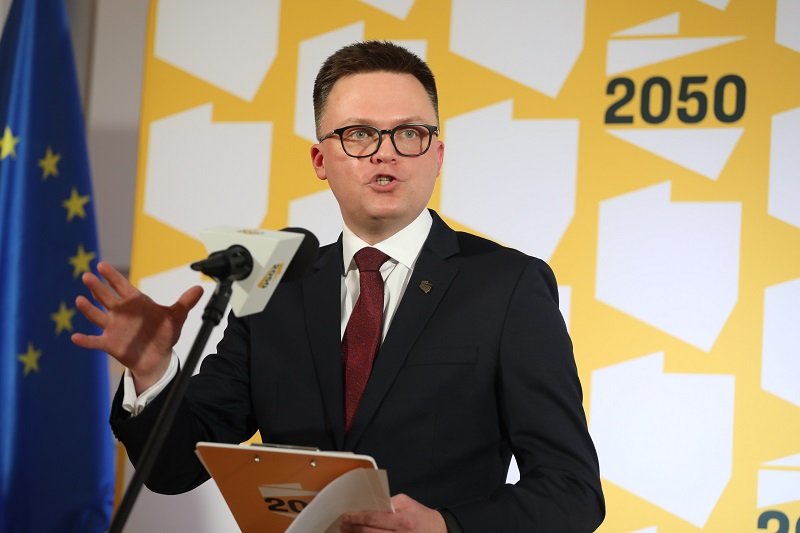 Szymon Hołownia domaga się referendum ws. aborcji.