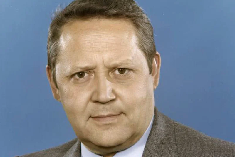 Gunter Schabowski, 1982 rok.