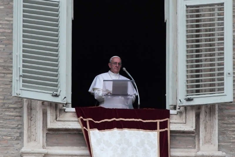 [url=http://shutr.bz/15aMddN]Papież Franciszek[/url] apeluje o pokój w Syrii.