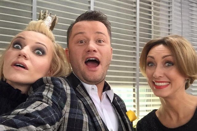 "Fotograficzny żalupozbawiacz" – tak dziennikarz zapowiada podróż i chwilową przerwę od telewizji.