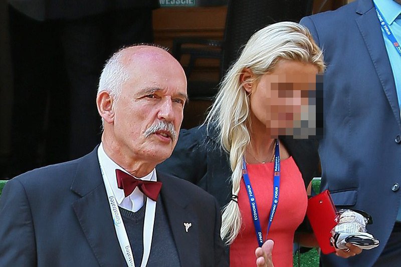 Córka Janusza Korwin-Mikkego została zatrzymana przez policję w Warszawie. Kobieta może odpowiedzieć za posiadania narkotyków oraz prowadzenie auta pod ich wpływem i bez prawa jazdy.