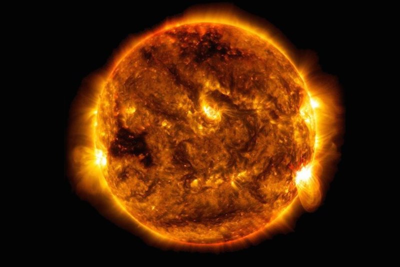 31 lipca lub 1 sierpnia może dojść do burzy słonecznej. Czy jest się czego obawiać?