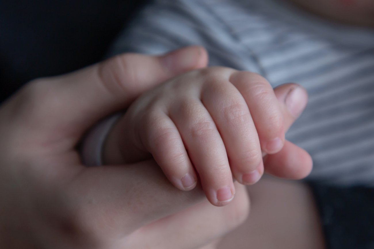 Narodziny olbrzymiego dziecka w Wielkiej Brytanii. Położne mówią na niego "mały hipopotam"