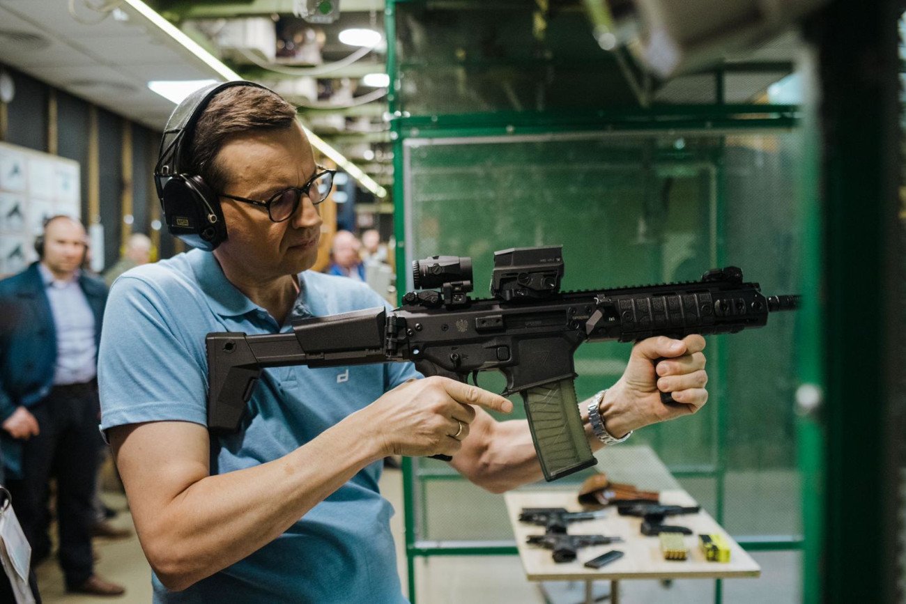 Mateusz Morawiecki: Będziemy nadal inwestować w promocję strzelectwa i polski przemysł zbrojeniowy