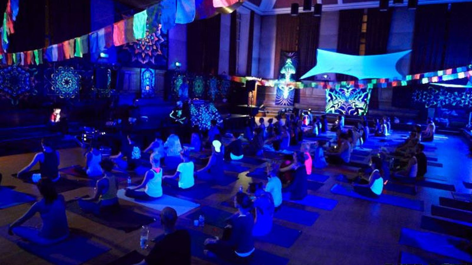 Joga i rave w jednym