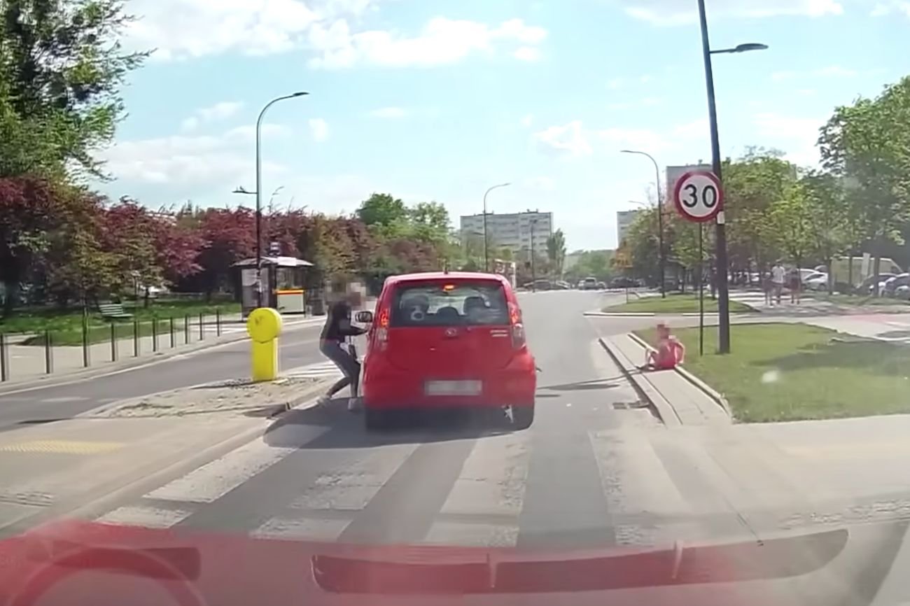 W Łodzi doszło do potrącenia dziecka. Kierowca po chwili odjechał.