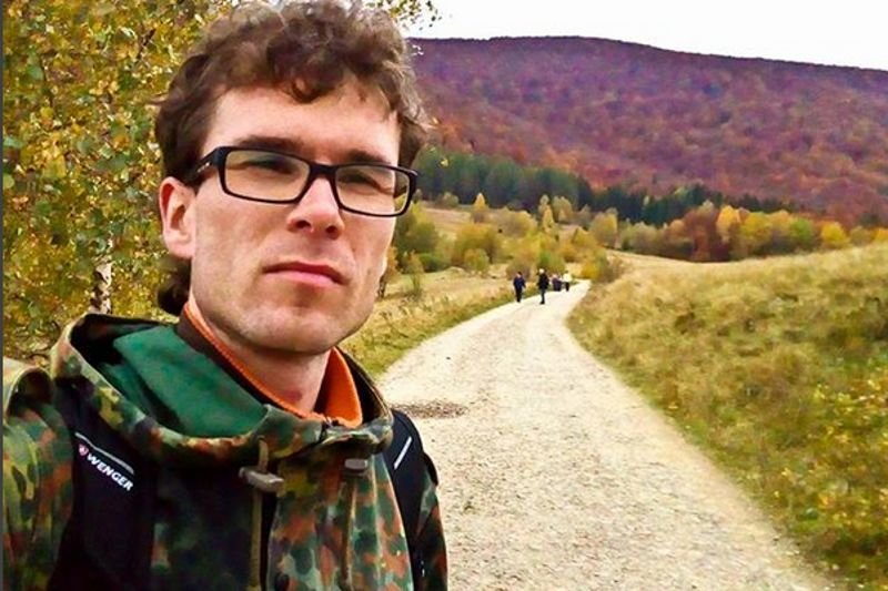 Kandydat Nowej Prawicy na radnego Rzeszowa nie widzi w rozmowach nic złego.