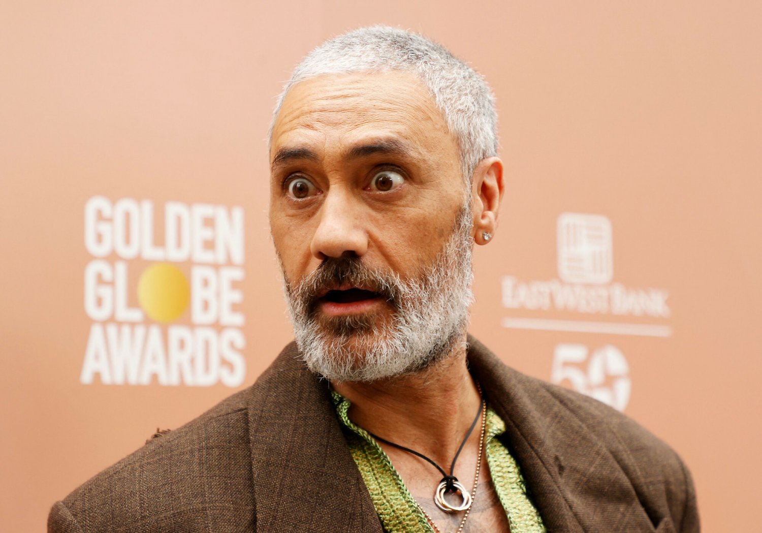 W sieci wreszcie można zobaczyć kreacje wybranki Taiki Waititiego.