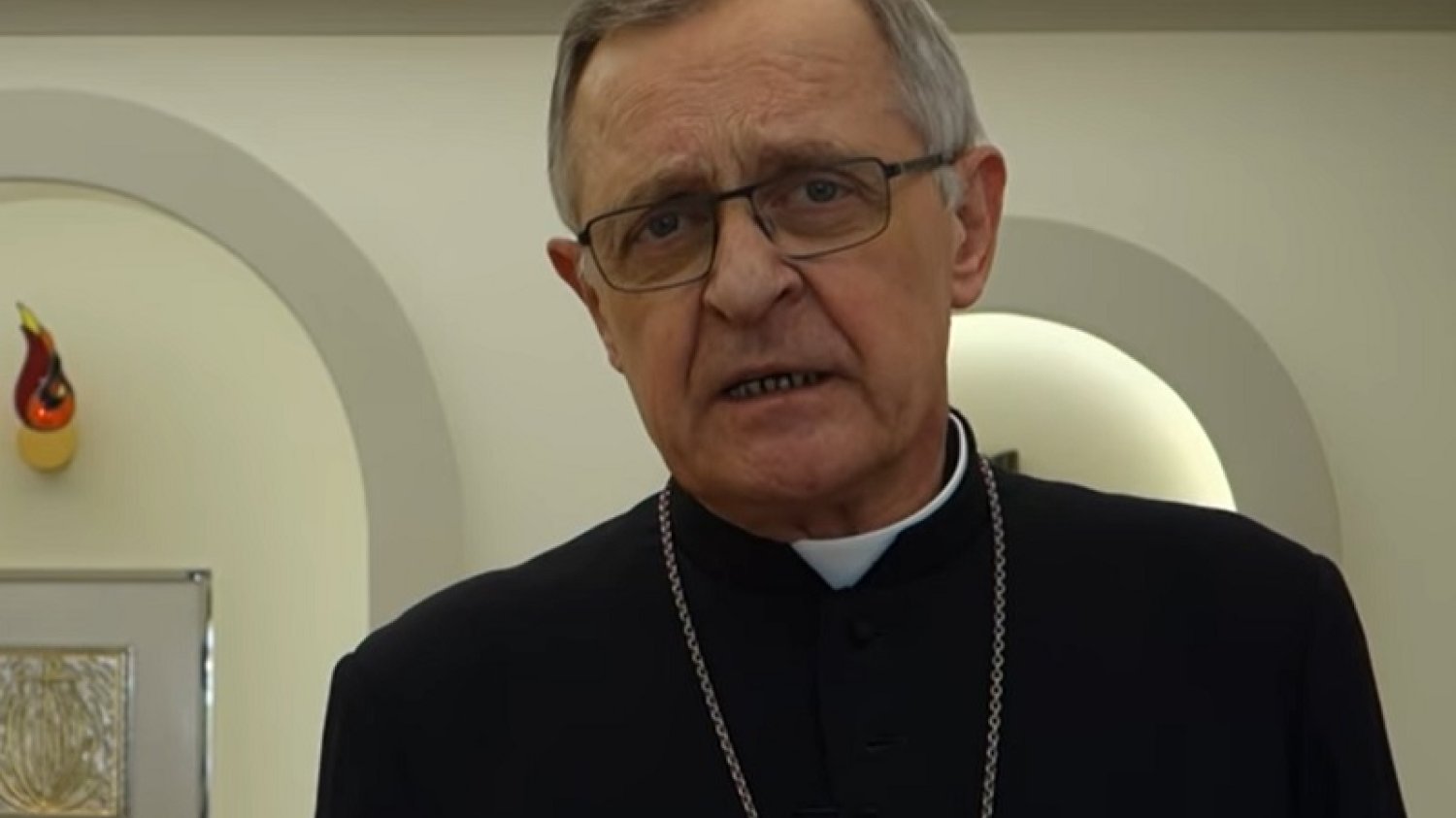 Biskup Edward Dajczak po raz drugi przechodzi zakażenie koronawirusem.
