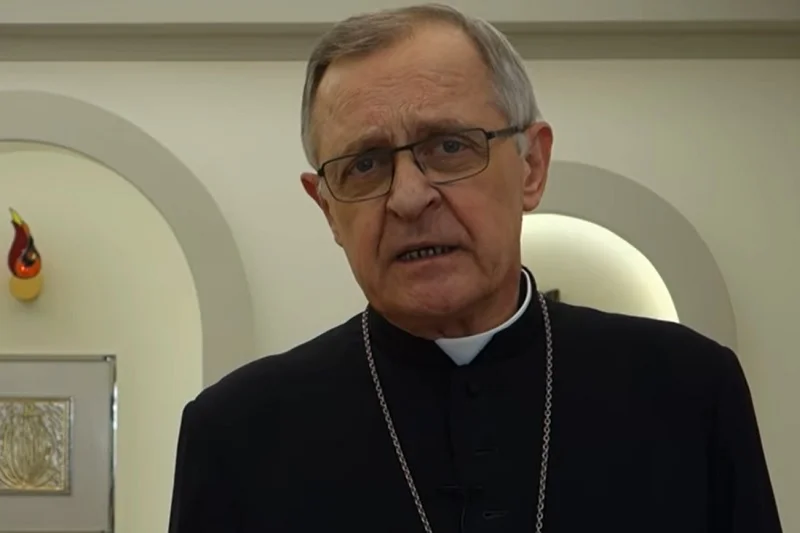 Biskup Edward Dajczak po raz drugi przechodzi zakażenie koronawirusem.