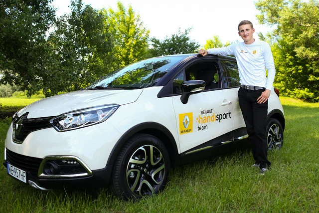 Maciej Lepiato jest stypendystą Renault Handisport Team i z jego wsparciem szykuje się do startu w Igrzyskach Paraolimpijskich w Rio de Janeiro w przyszłym roku.