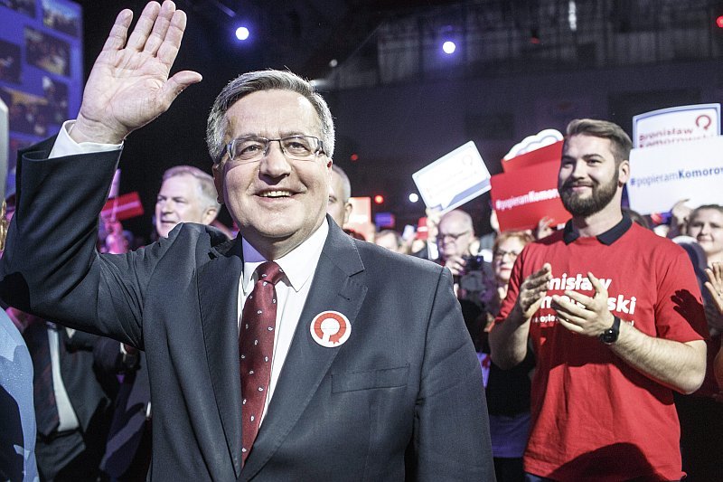 Podpis prezydenta Bronisława Komorowskiego pod ustawą o Narodowym Dniu Zwycięstwa nie sprawił, że 8 maja będzie dniem wolnym od pracy.