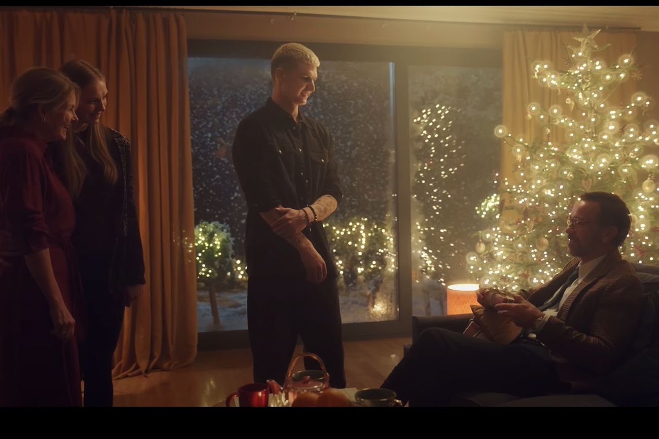 1 grudnia Allegro wypuściło swój nowy świąteczny spot reklamowy.