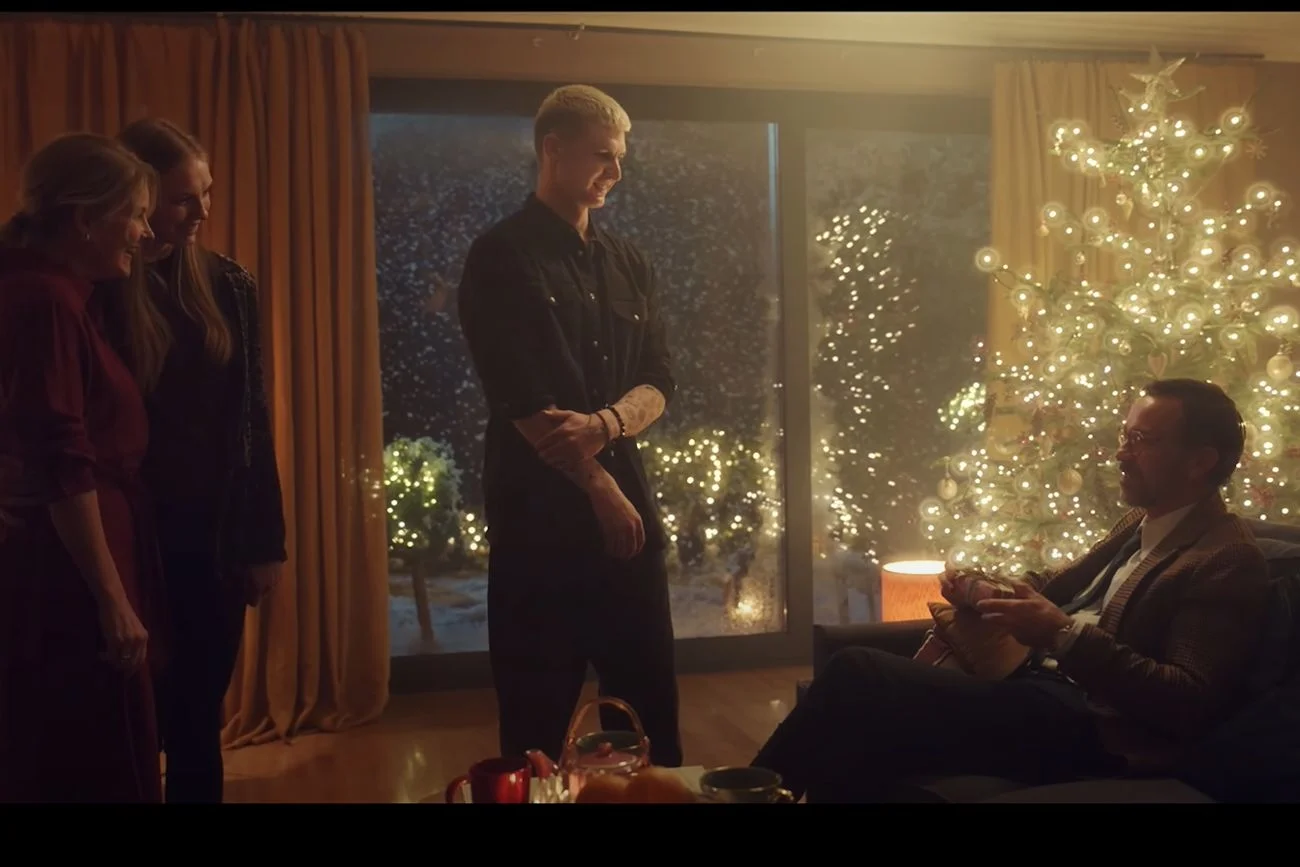 1 grudnia Allegro wypuściło swój nowy świąteczny spot reklamowy.