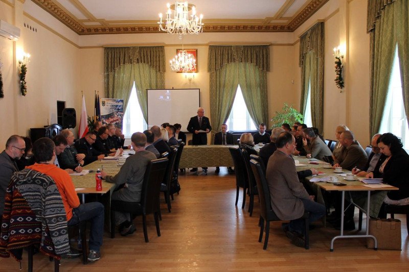 Oto Polska w pigułce. W tym mieście trwają nieustanne walki polityczne, a staroście właśnie obniżono pensję o połowę