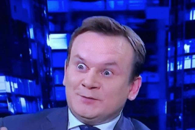 Dominik Tarczyński zdenerwował się tym, że turecki portal pomylił braci Kaczyńskich.