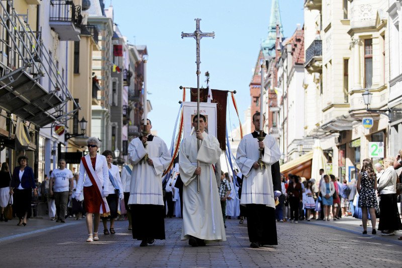 – Polska nie jest krajem neutralnym światopoglądowo – powiedział Jarosław Sellin, poseł PiS.