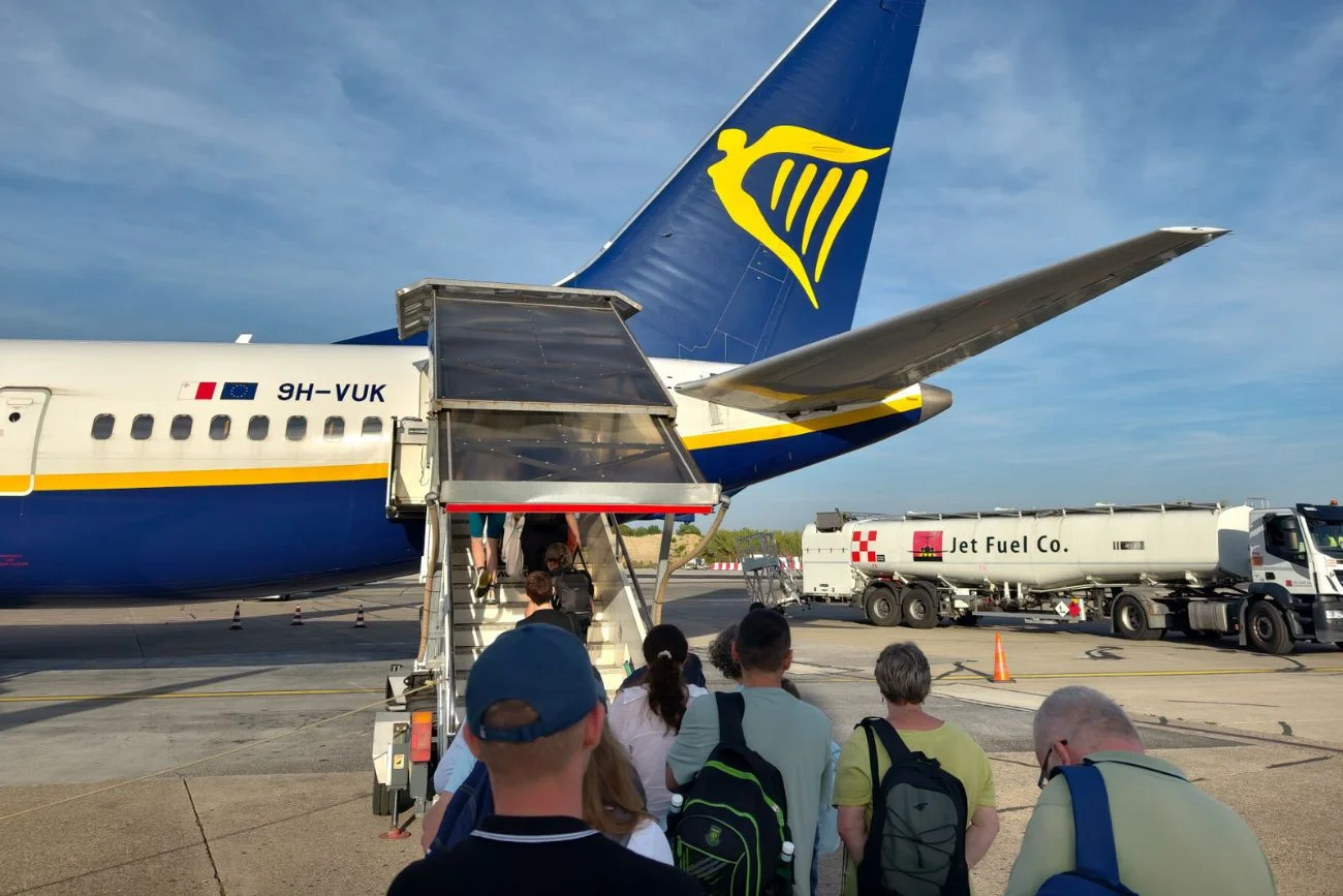 Polacy na wakacje polecą z Ryanairem. Przewoźnik chciałby zabierać ich częściej do Bułgarii Ryanair o planach wakacyjnych Polaków