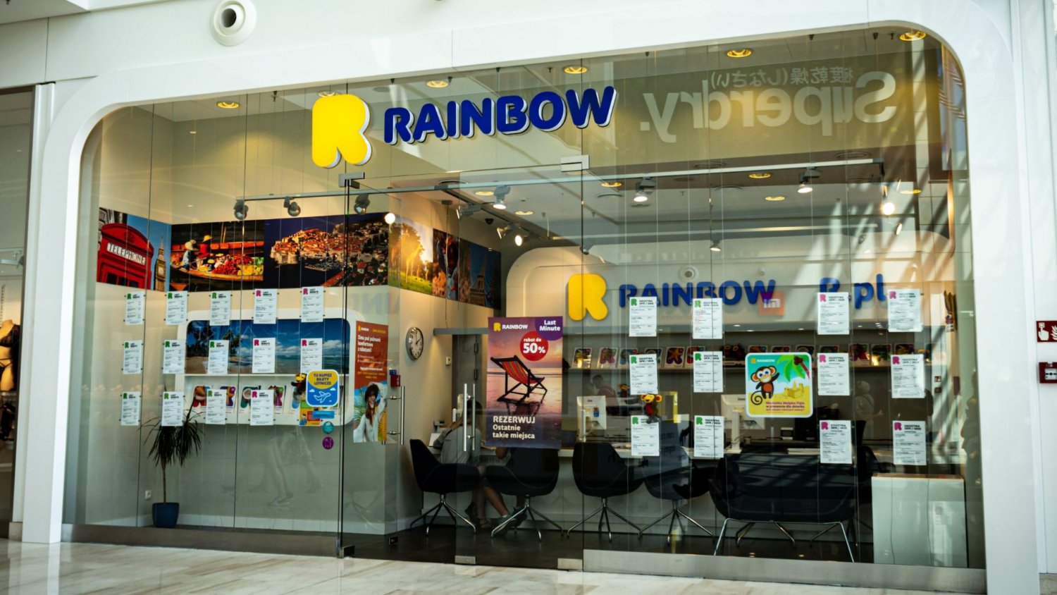 Rainbow wstrzymuje kolejne wyjazdy. Itaka zrobiła to samo