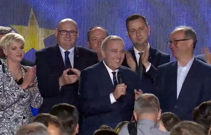 Zgodnie z sondażem Koalicja Europejska wyśle do Brukseli 22 eurodeputowanych.