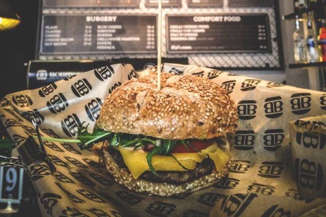 Jedno z najchętniej odwiedzanych miejsc w Warszawie - Bobby Burger