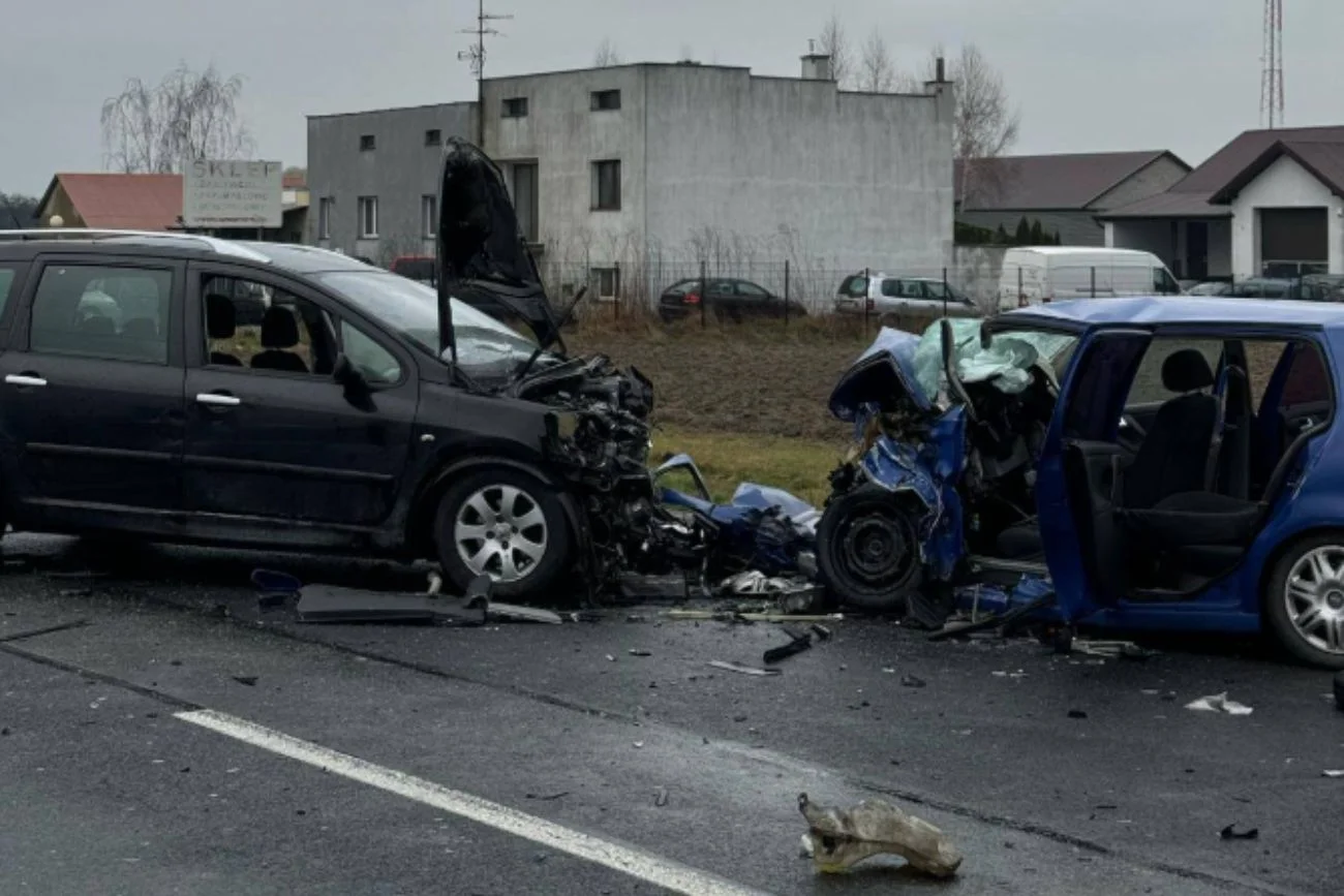 Tragiczny wypadek w Rajcu Szlacheckim. Jedna osoba nie żyje. Wypadek w Rajcu Szlacheckim. 45-letni mężczyzna zmarł na miejscu.