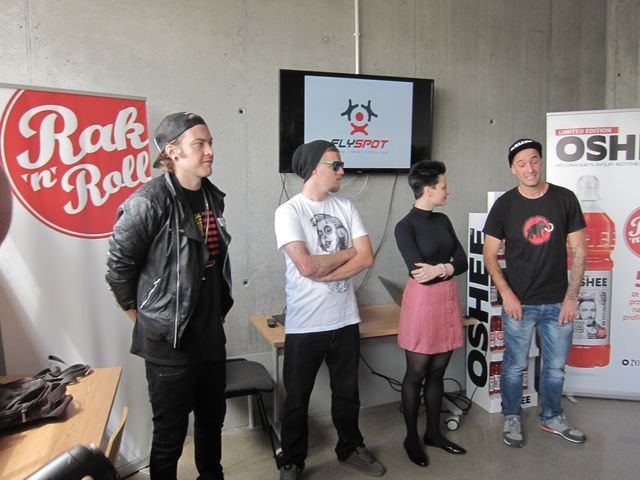 od lewej: Łozo (Afromental), Tomek Grzywiński (HighLevelFilms), Kapsyda Kobro (Rak'n'Roll) i bohater imprezy - Szymon Stryczula!