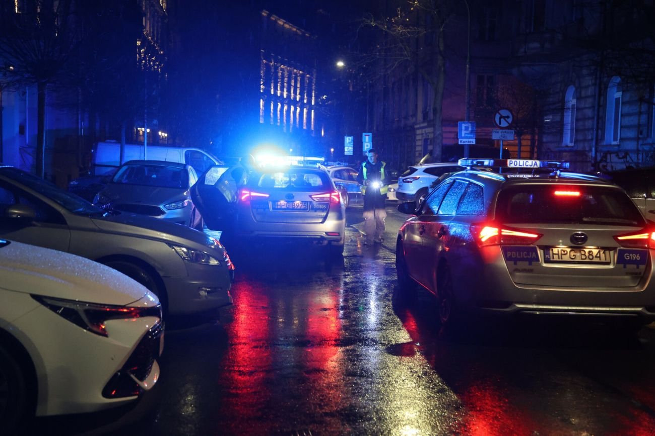 Strzały w centrum Krakowa. Policja zatrzymała dwie osoby. Strzelanina w centrum Krakowa. Są pierwsze zatrzymania.