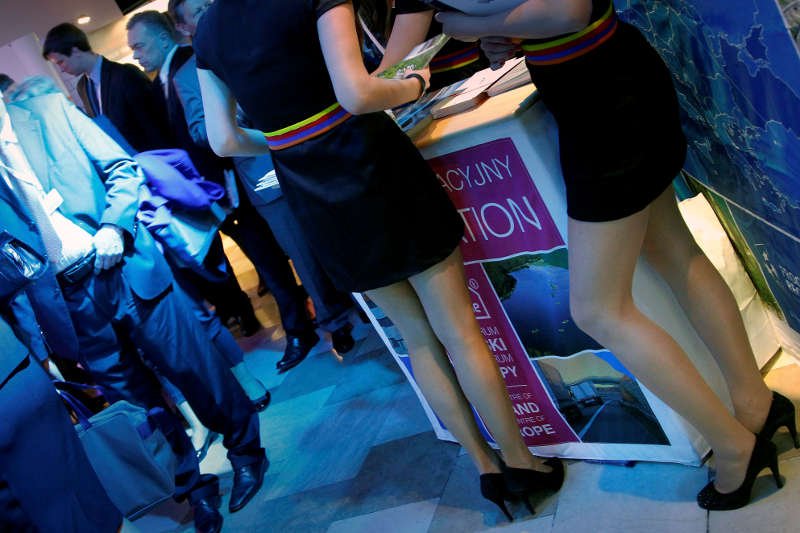 "Na drinka nie mam ochoty, ale na Ciebie tak", czyli żenujący podryw na szczytach biznesu - dosłownie