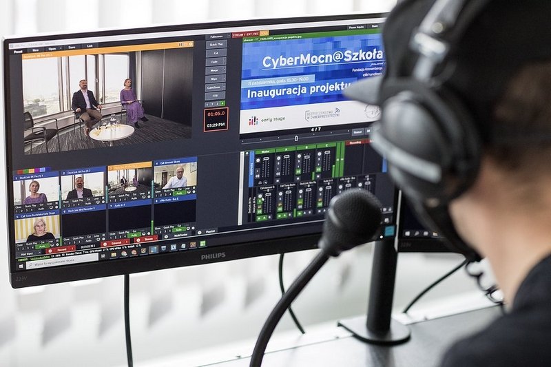 Czym jest projekt CyberMocn@ Szkoła!