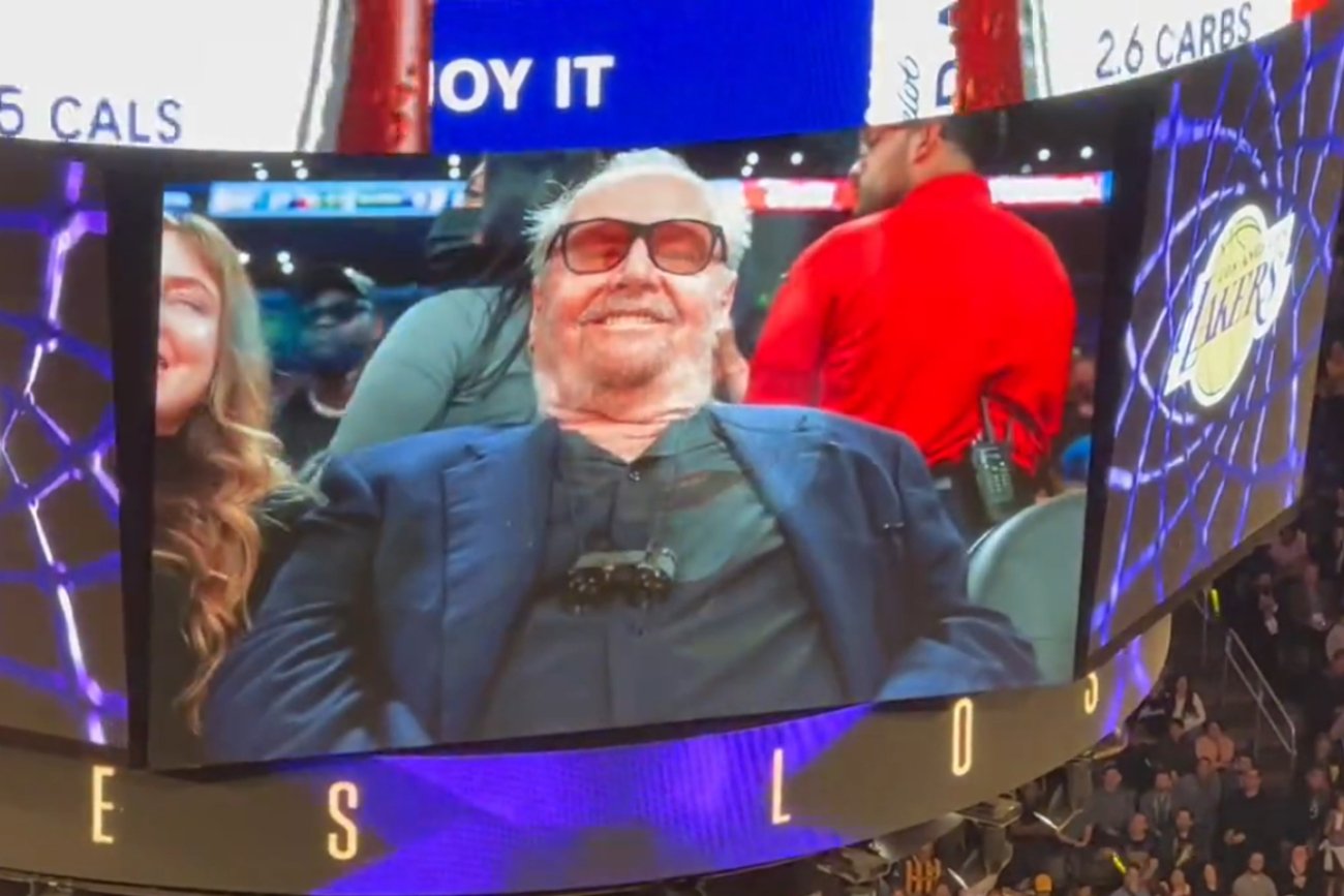 Jack Nicholson pojawił się na meczu swojej ulubionej drużyny koszykarskiej - Los Angeles Lakers.