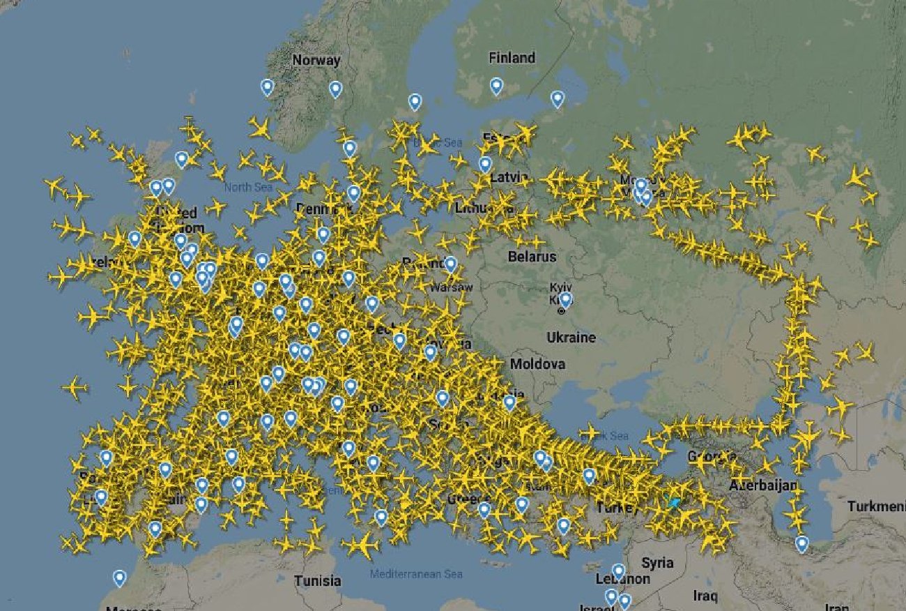 Ukraina. Po ataku Rosji samoloty omijają przestrzeń powietrzną