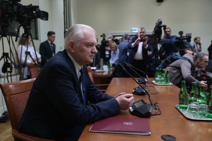 Gowin zeznaje ws. wyborów kopertowych. W PiS od początku wiedzieli, że to będzie kompromitacja