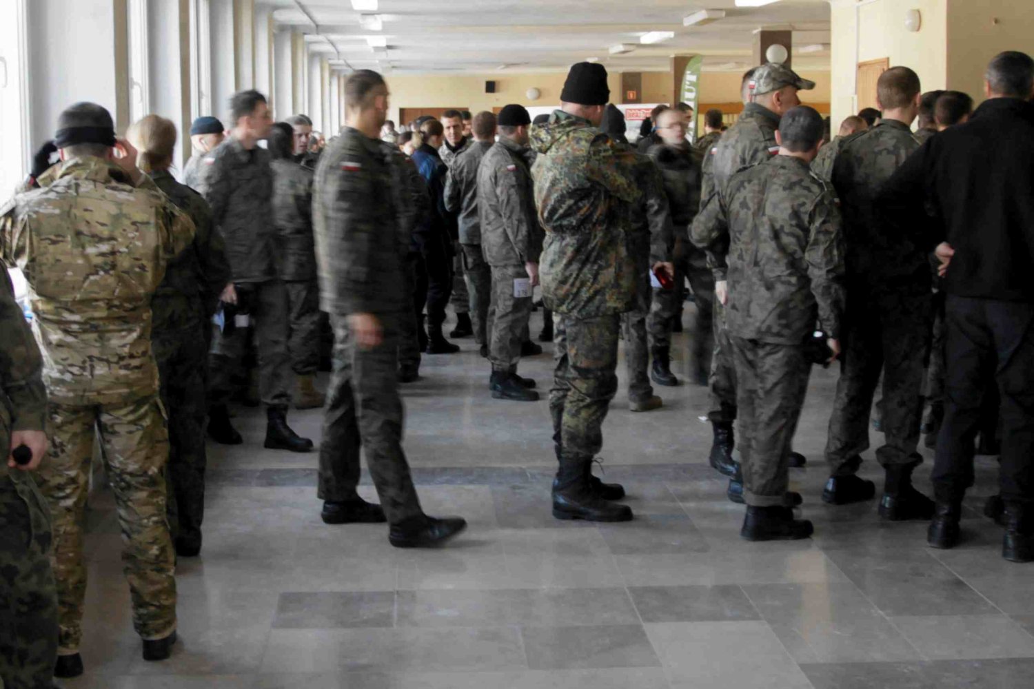 119 podchorążych i jeden żołnierz zawodowy WAT zostali objęci kwarantanną.