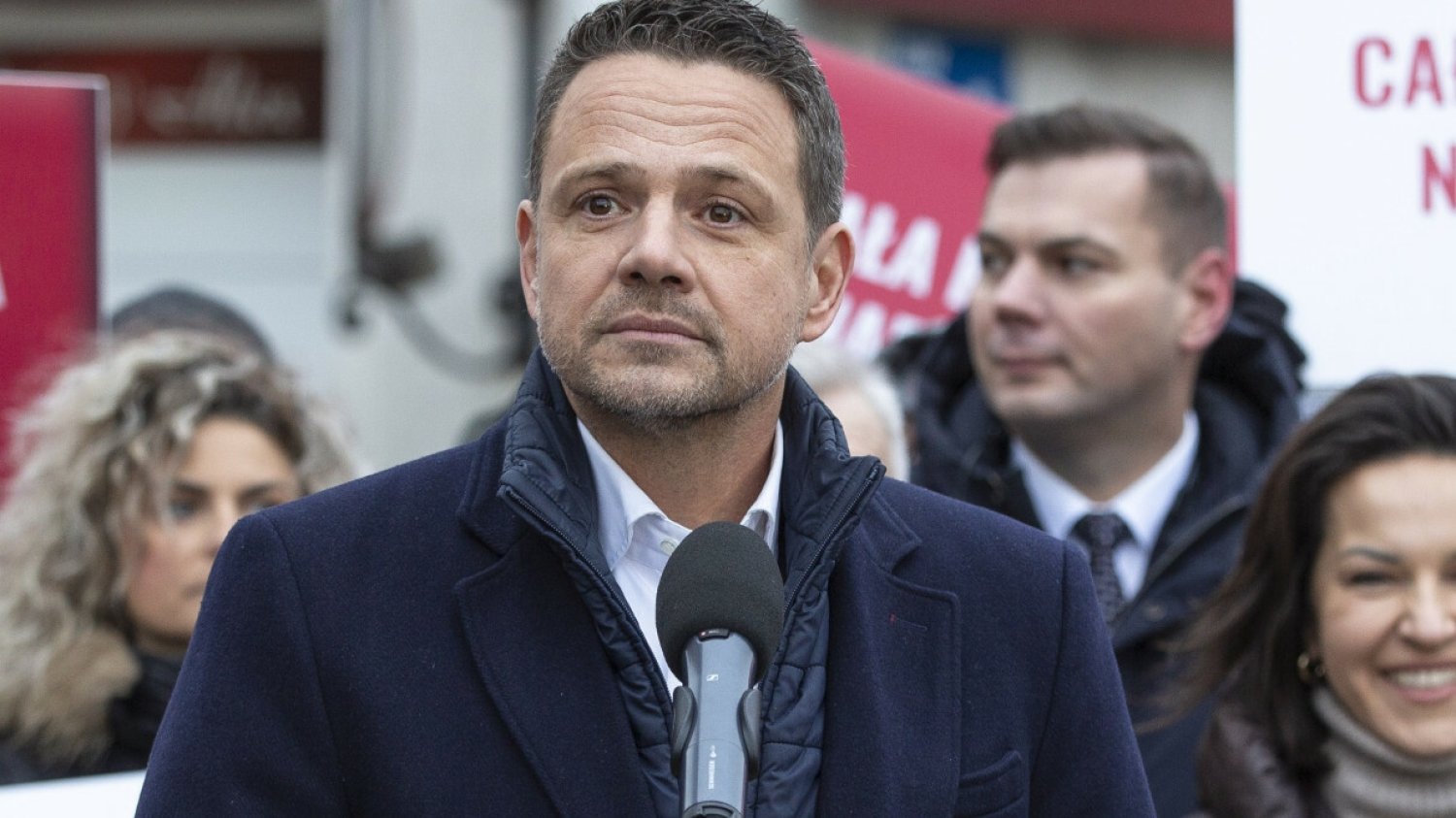 Ksiądz namawiał do pobicia prof. Dudka. Jest reakcja Trzaskowskiego