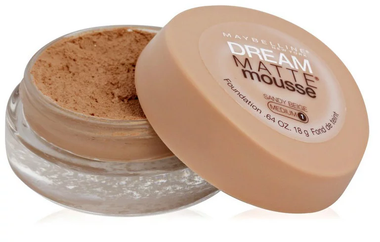 podkład Dream Matte Mousse jest łatwy i szybki w aplikacji