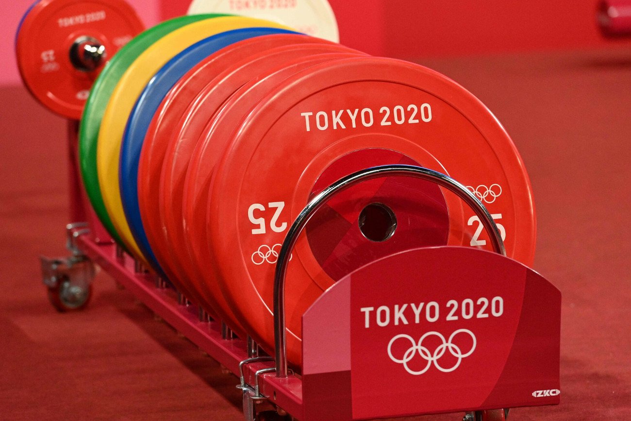 Podnoszenie ciężarów jest niestety kojarzone z aferami dopingowymi. Ale czegoś takiego jeszcze nie było...