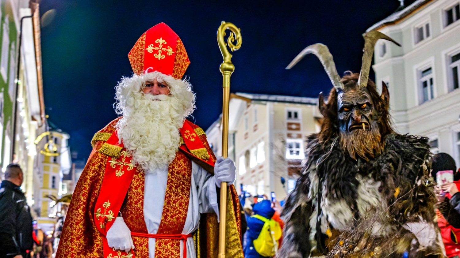 Najstraszniejsze tradycje bożonarodzeniowe Tradycje bożonarodzeniowe jak z horroru