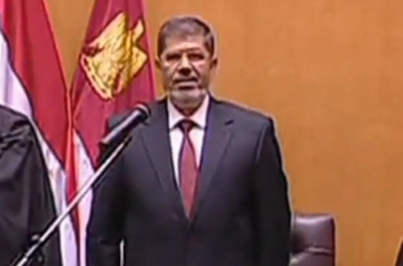 Mursi po 13 miesiącach u władzy został zatrzymany i oskarżony m.in. o podżeganie do zabójstw