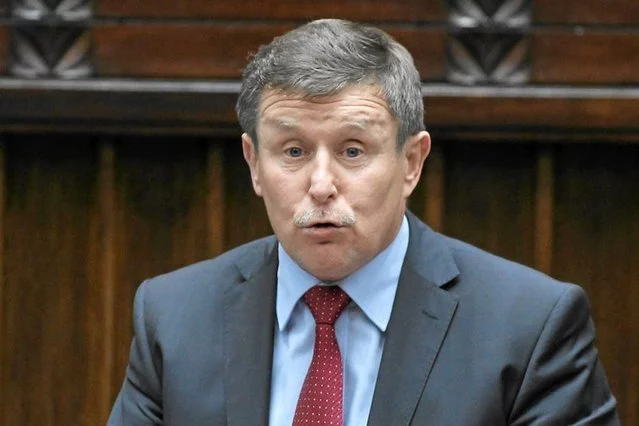 Zbigniew Kuźmiuk z PiS zachęca dziennikarzy do czerpania wzorców z TV Trwam.