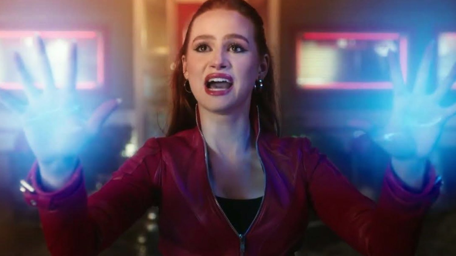 Najdziwniejsze wątki z serialu "Riverdale". Madelaine Petsch jako Cheryl Blossom.
