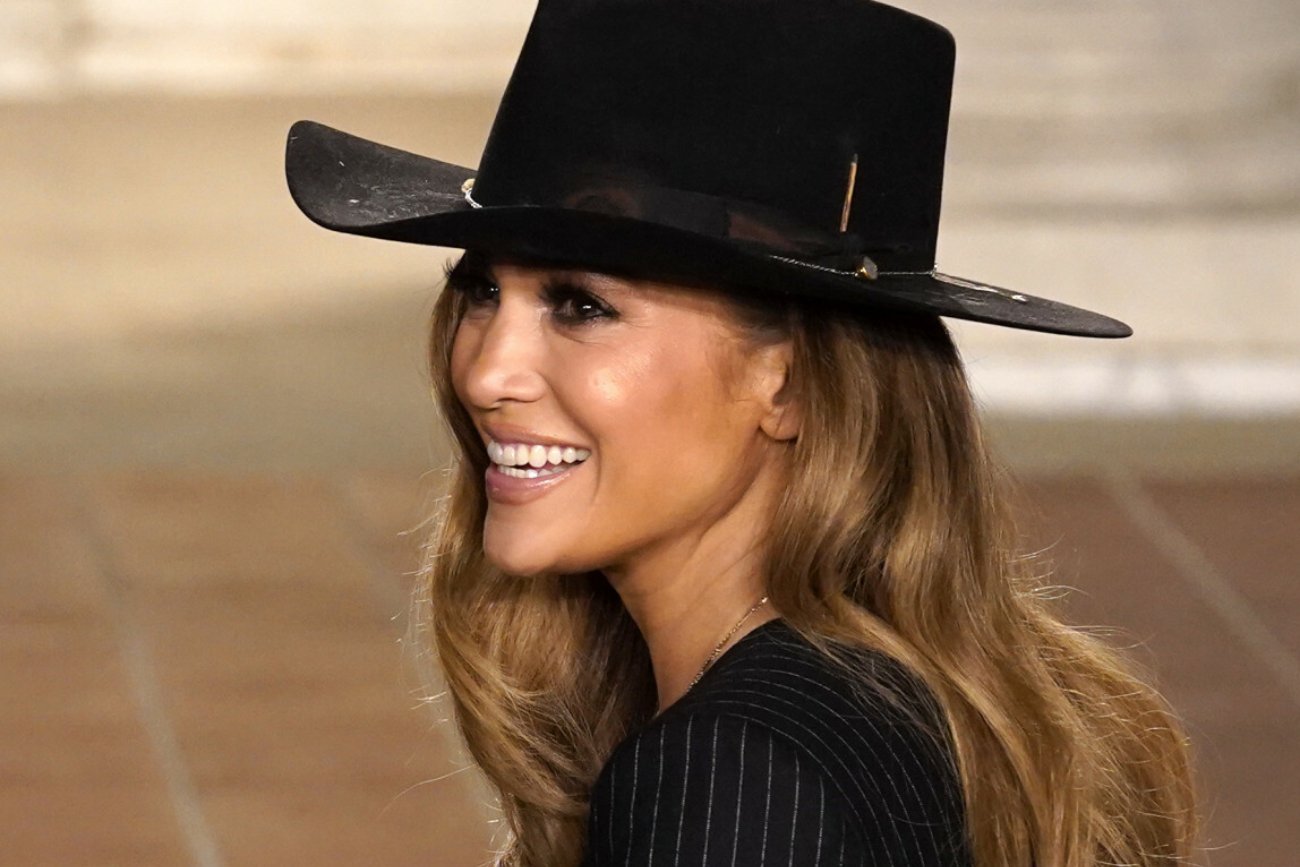 Lopez na okładce grudniowego "Vogue'a". Opowiedziała o rodzinie i polityce