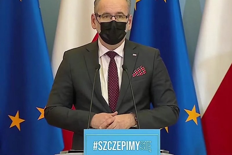 Adam Niedzielski poinformował o nowym trybie zgłaszania się na testy koronawirusowe.