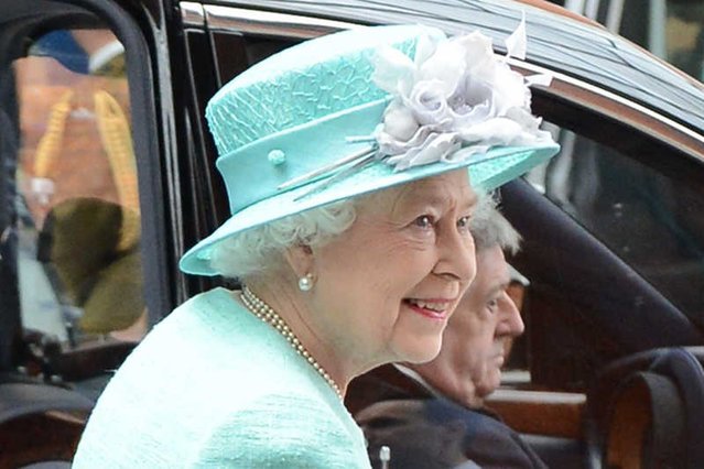 Indyjscy biznesmeni i twórcy filmowi wytaczają sprawę sądową przeciwko brytyjskiej monarchini.