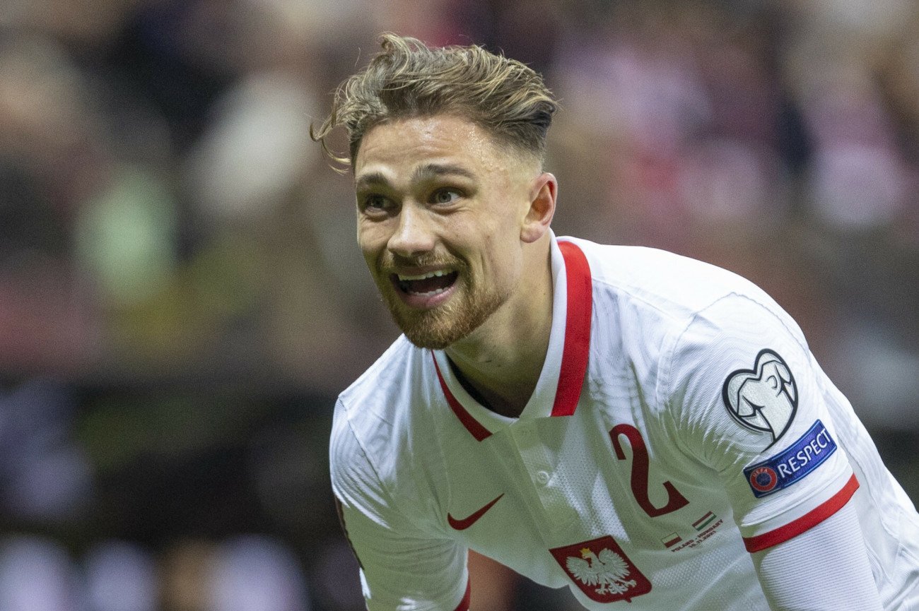 Reprezentacja Polski podczas MŚ 2022 powalczy o awans do fazy pucharowej. Wśród powołanych jest m.in. Matty Cash.