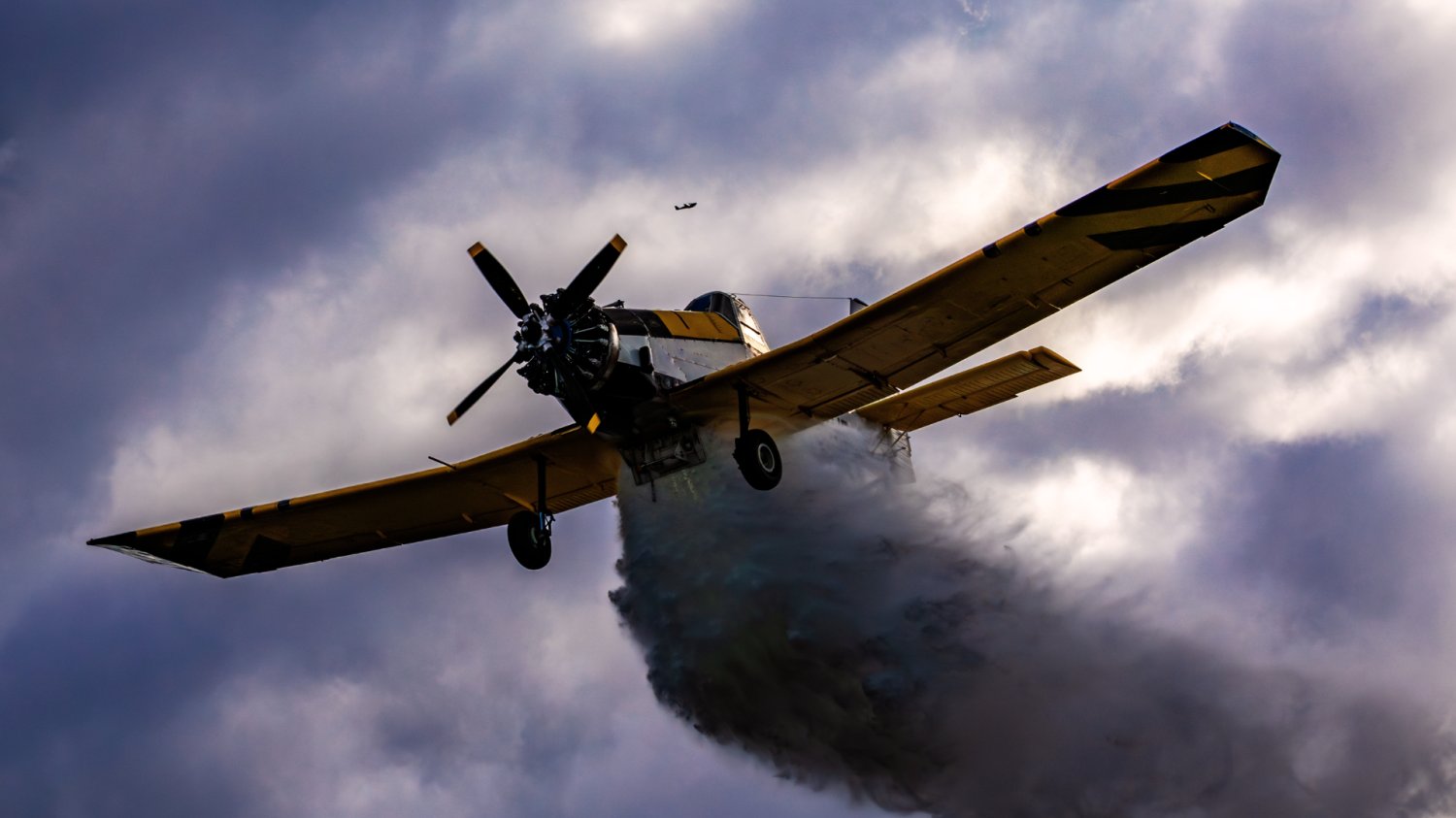 Samolot PZL M18 Dromader.