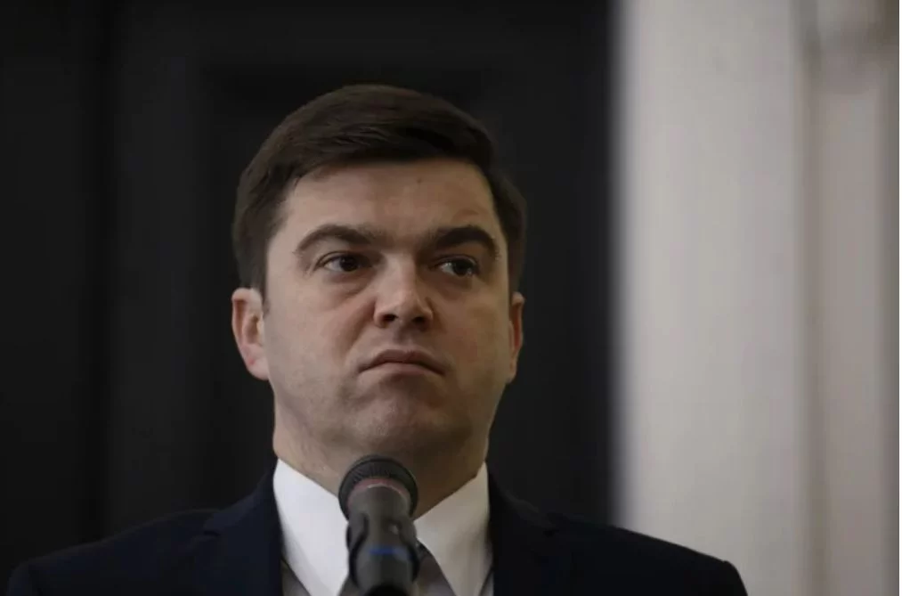 Rzecznik Ministerstwa Zdrowia Wojciech Andrusiewicz podczas wtorkowego briefingu prasowego przyznał, że każdego tygodnia obserwujemy spadek, jeśli chodzi o liczbę zakażeń.