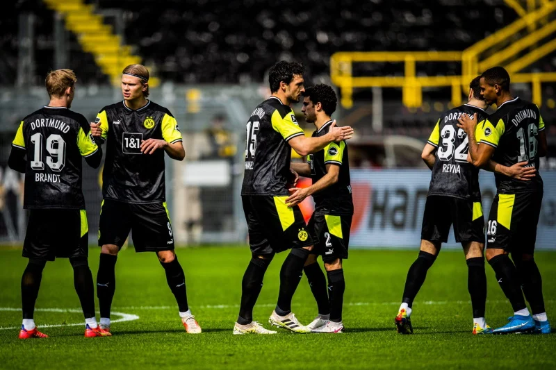 Borussia Dortmund znów zwycięża, a Erling Haaland znów trafia jak maszyna.